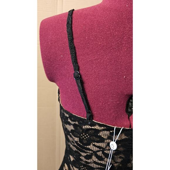 NWT Sage the Label Assymetric Lace Black Dress Size Small - Picture 7 of 13